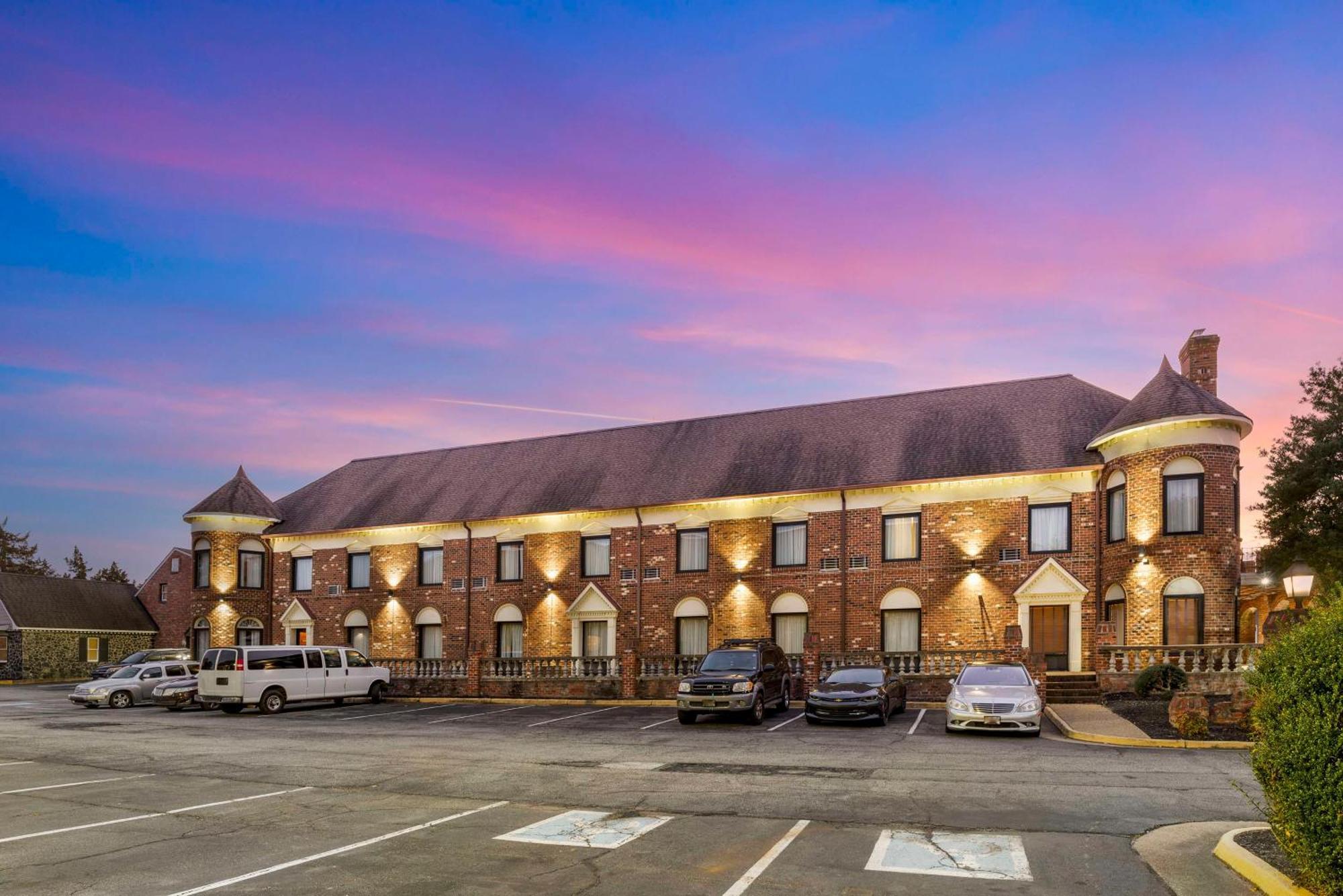 Best Western Plus Governor'S Inn Richmond Midlothian Exterior photo