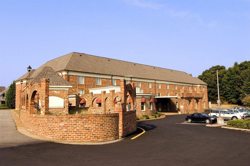 Best Western Plus Governor'S Inn Richmond Midlothian Exterior photo